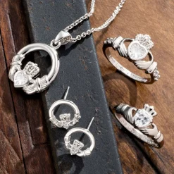 Crystal Claddagh Sterling Silver Ring<Galway Crystal Online