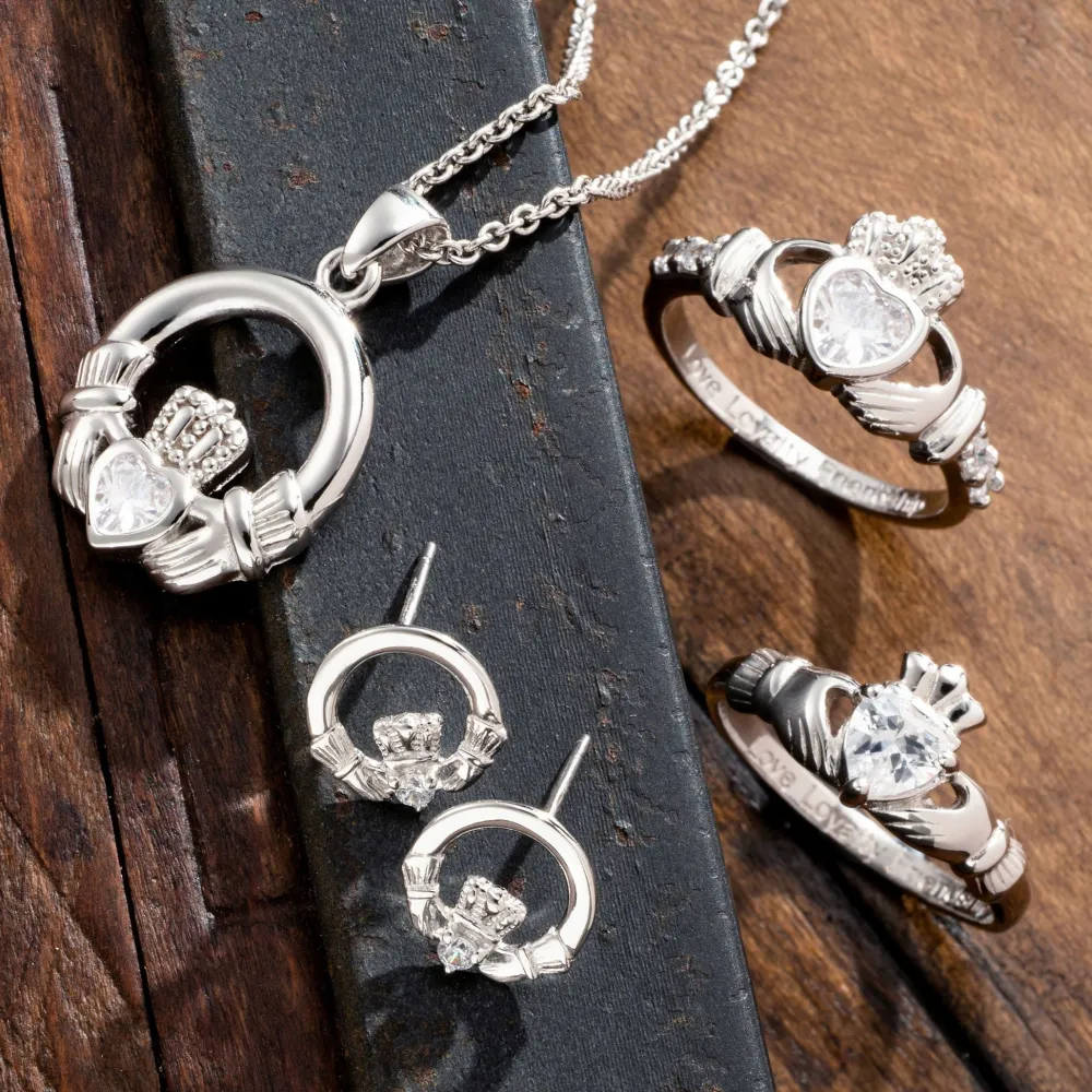 Crystal Claddagh Sterling Silver Ring<Galway Crystal Online