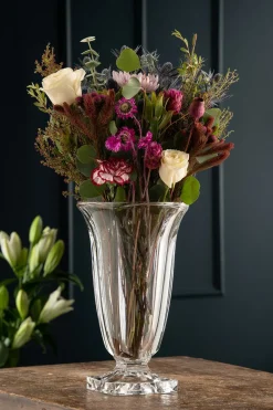 Engraved Large Footed Masterpiece Vase<Galway Crystal