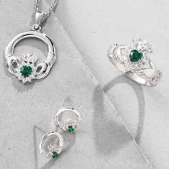 Green Crystal Sparkle Claddagh Sterling Silver Ring<Galway Crystal Outlet