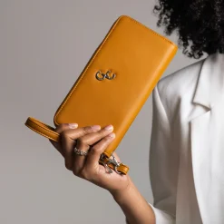 Women's Leather Wallet in Tan<Galway Crystal Hot